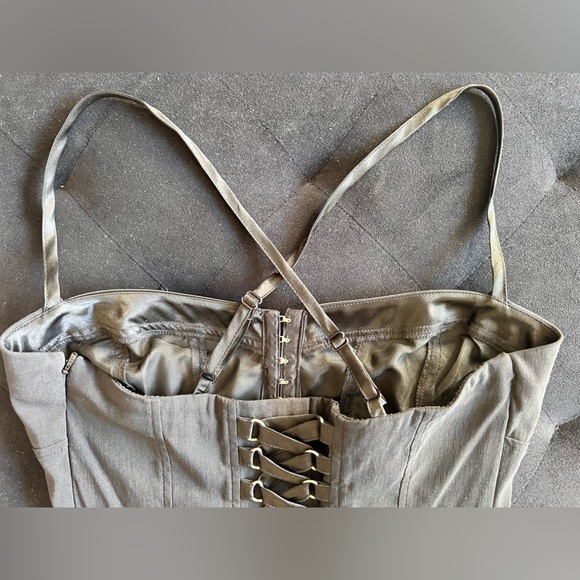 Express corset dress 🖤 - Picture 11 of 17